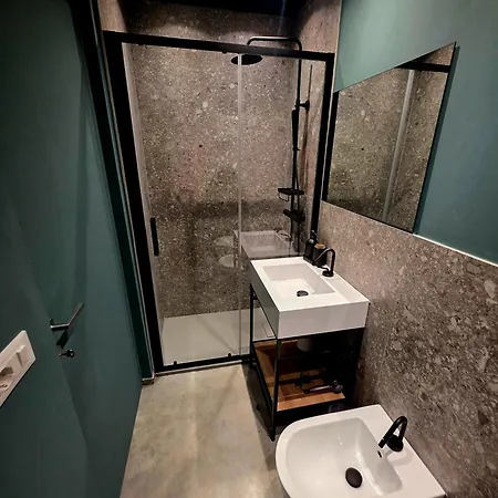 Sottocoperta Hotel *